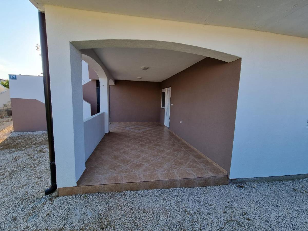 Apartments Ema Vir Extérieur photo